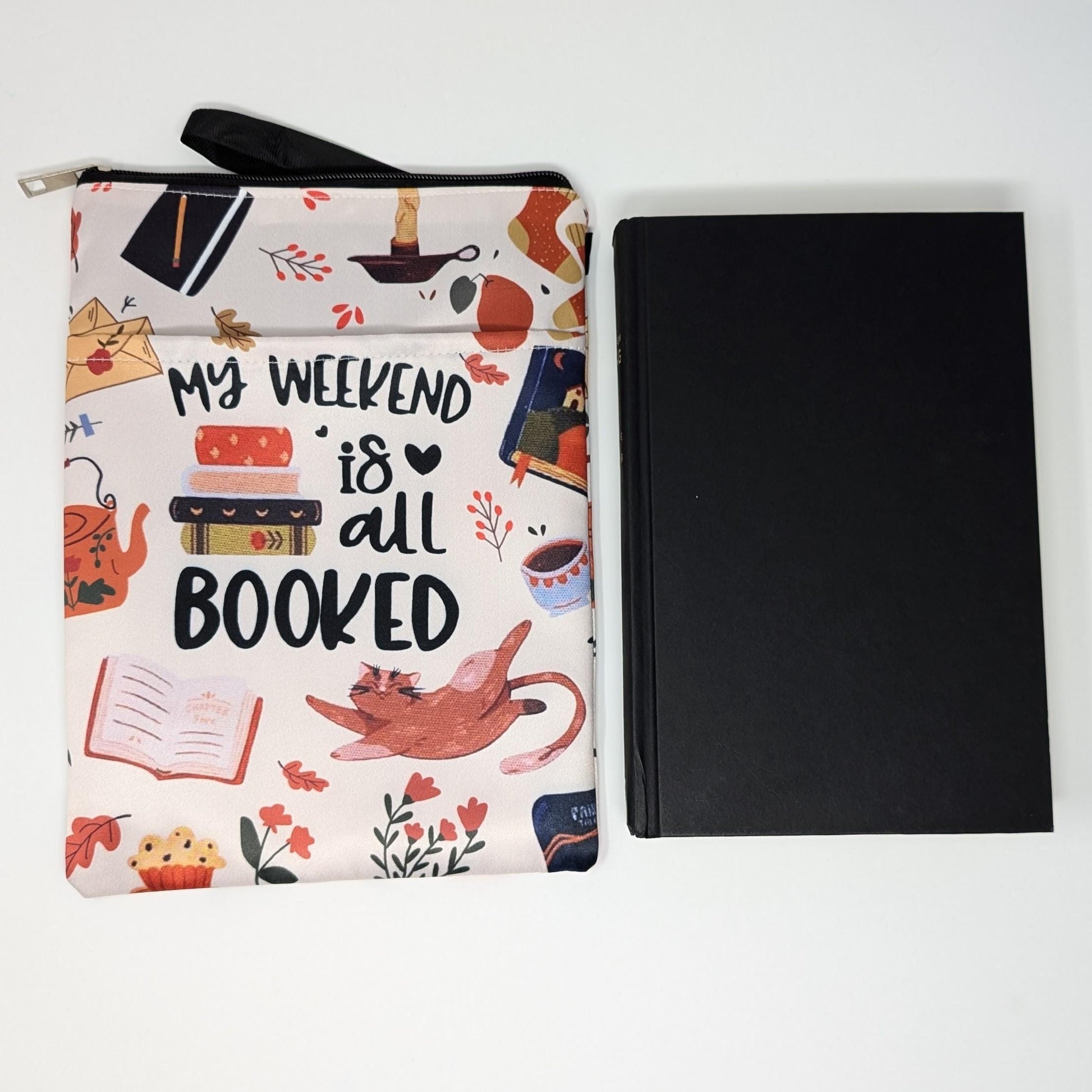 Book Sleeve with Zipper Pocket: Cat Reading Design - Cozy Book Lover Gift