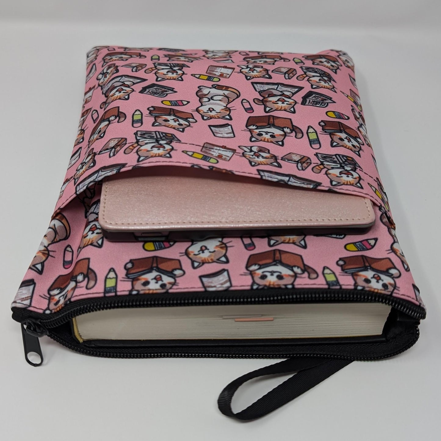 Cat Book Sleeve: Padded Zippered Cover - Reader Gift