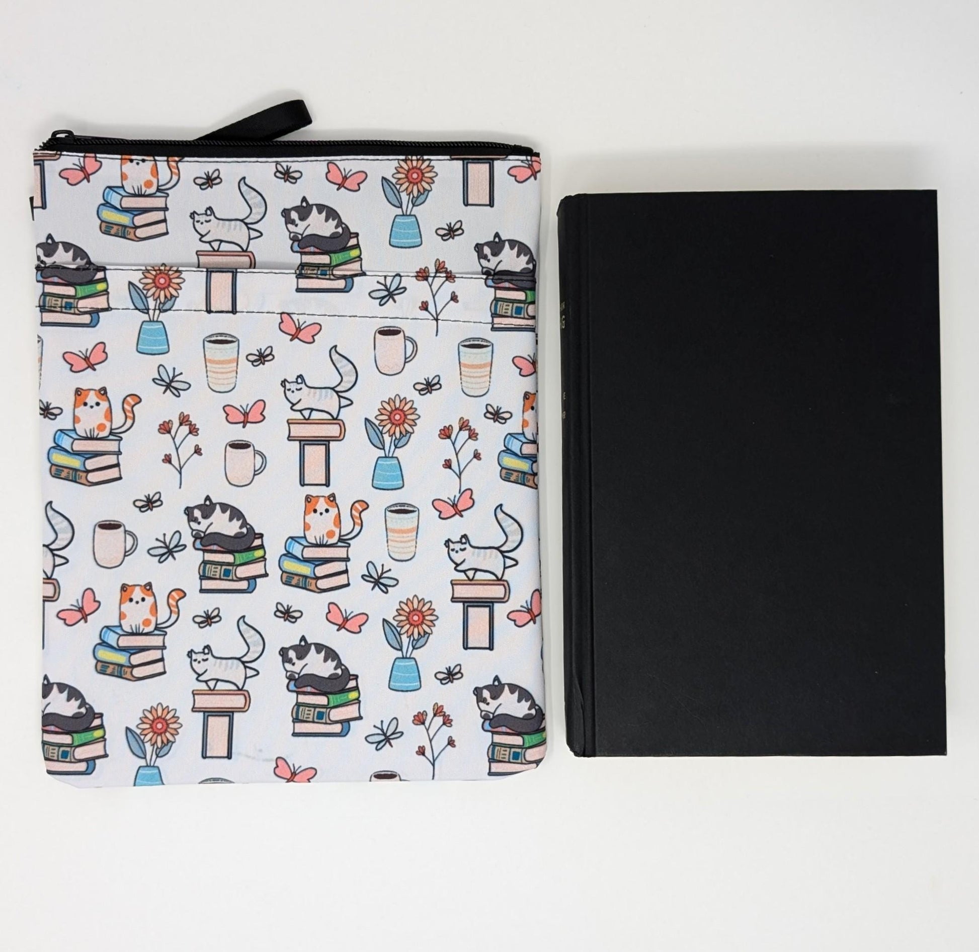 Cat Book Sleeve: Padded Zippered Cover for Kindle, Novels