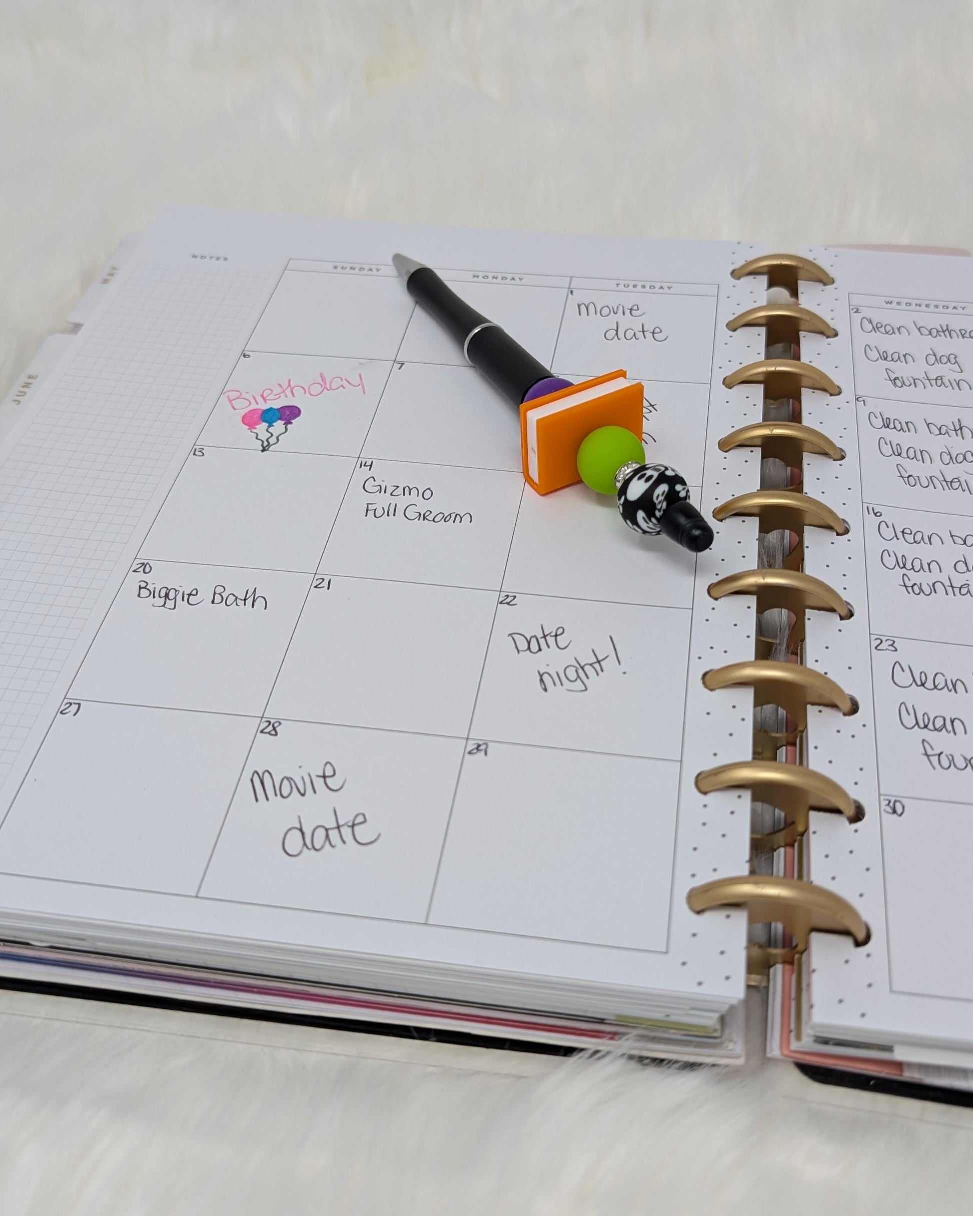 Halloween Pens: Fun Pumpkin, Skull, Witch Toppers - Spooky Stationery