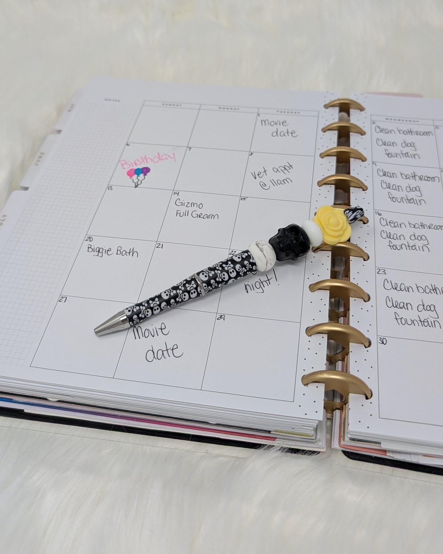 Halloween Skull Beaded Novelty Pen: Spooky Stationery Gift