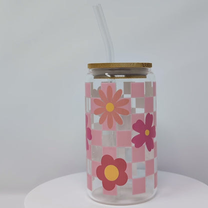 Retro Floral Checkerboard Glass Tumbler – A Stylish Drinkware Essential